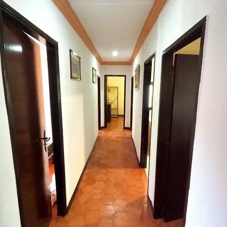 Caparica, V4 House With Garden In Lazarim, Caparica *